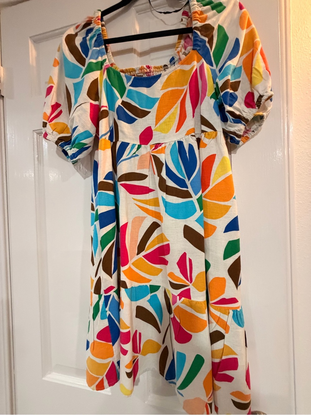 Multicolor Leaf-Print Puff Sleeve Dress